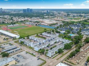 781 Country Place Drive 1017, Houston TX 77079