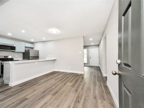 781 Country Place Drive 1017, Houston TX 77079