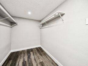 781 Country Place Drive 1017, Houston TX 77079