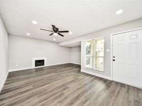781 Country Place Drive 1017, Houston TX 77079