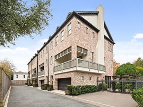 612 E 20th Street A, Houston TX 77008