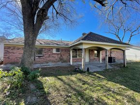 1527 Debeney Drive, Houston TX 77039