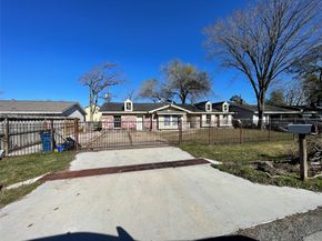 1527 Debeney Drive, Houston TX 77039
