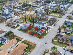 1502 Fairbanks Street, Houston TX 77009