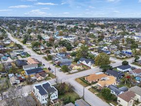 1502 Fairbanks Street, Houston TX 77009