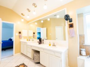 16039 Surrey Woods Drive, Friendswood TX 77546