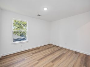 5811 Senior street, Houston TX 77016