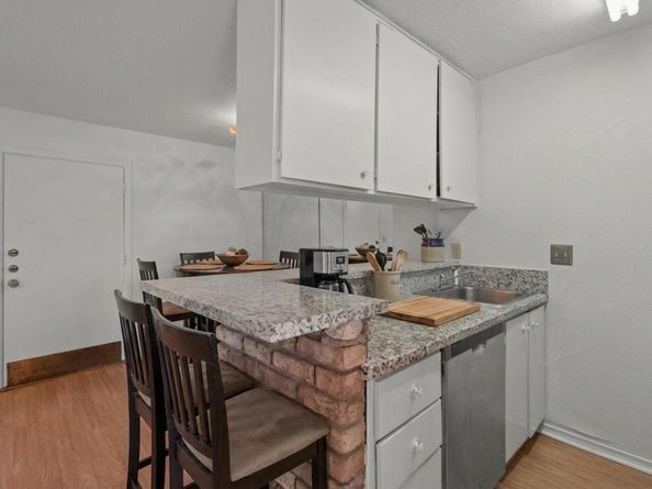 1849 Marshall Street 9, Houston TX 77098