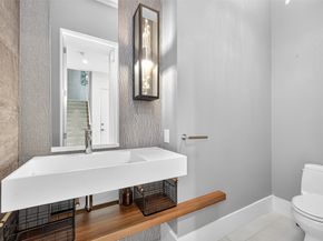 211 Stratford Street, Houston TX 77006