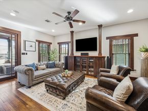 512 Archer Street, Houston TX 77009