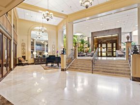 3525 Sage Road 909, Houston TX 77056