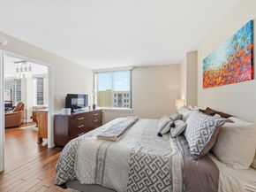 3525 Sage Road 909, Houston TX 77056