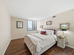 3525 Sage Road 909, Houston TX 77056