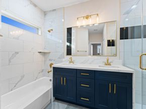 1908 Dismuke Street A, Houston TX 77023