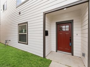 1908 Dismuke Street A, Houston TX 77023