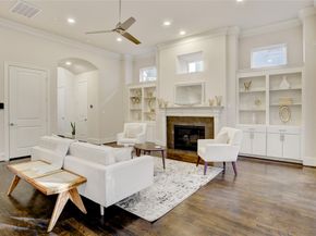 1701 Wrenwood Lakes, Houston TX 77043