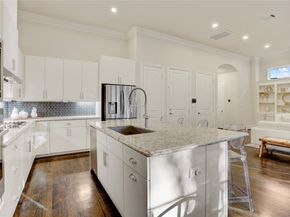 1701 Wrenwood Lakes, Houston TX 77043
