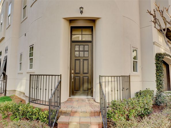 1701 Wrenwood Lakes, Houston TX 77043