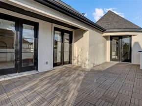 1701 Wrenwood Lakes, Houston TX 77043