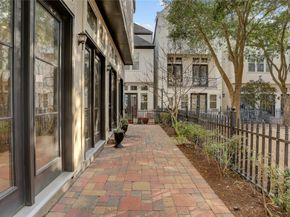 1701 Wrenwood Lakes, Houston TX 77043