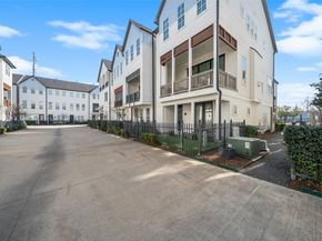 3307 Timbergrove Oaks Street, Houston TX 77008