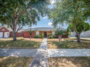 13211 Rosstown Drive, Sugar Land TX 77478