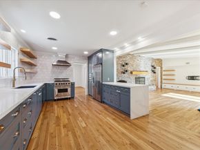 7525 Briar Rose Drive, Houston TX 77063