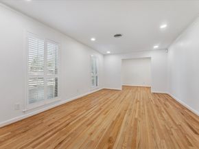 7525 Briar Rose Drive, Houston TX 77063