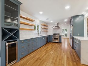 7525 Briar Rose Drive, Houston TX 77063