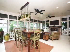 209 E Woodland Street, Houston TX 77009