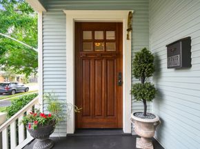 209 E Woodland Street, Houston TX 77009