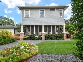 209 E Woodland Street, Houston TX 77009