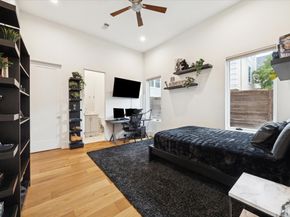 2434 Nantucket Drive C, Houston TX 77057