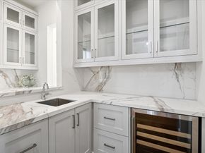 2434 Nantucket Drive C, Houston TX 77057