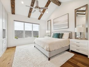 2434 Nantucket Drive C, Houston TX 77057