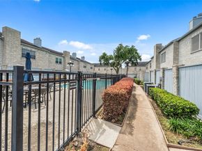 346 Wilcrest Drive 346, Houston TX 77042