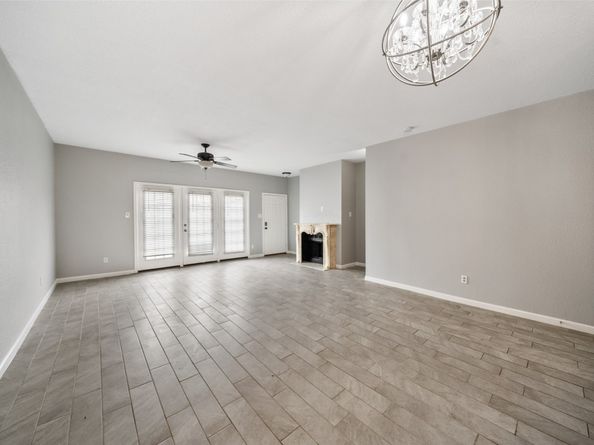 346 Wilcrest Drive 346, Houston TX 77042