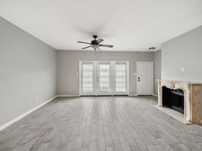 346 Wilcrest Drive 346, Houston TX 77042