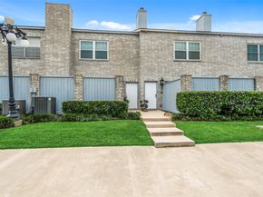 346 Wilcrest Drive 346, Houston TX 77042