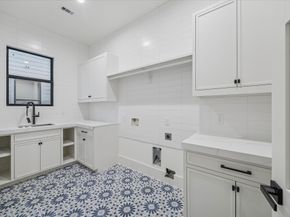 614 Eleanor Street, Houston TX 77009