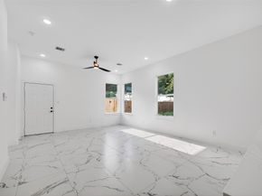 9334 Waller Street, Houston TX 77012