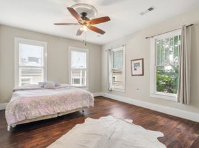 220 Marshall Street, Houston TX 77006