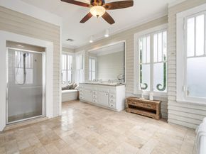 220 Marshall Street, Houston TX 77006