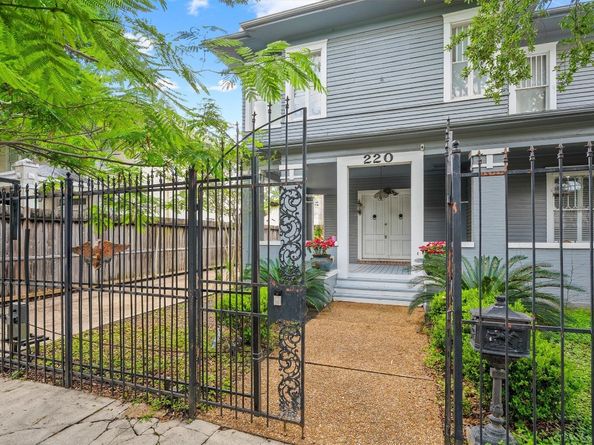 220 Marshall Street, Houston TX 77006