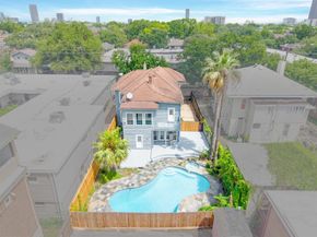 220 Marshall Street, Houston TX 77006