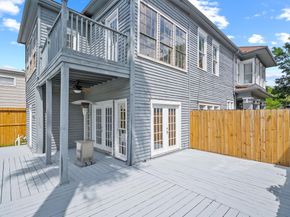 220 Marshall Street, Houston TX 77006