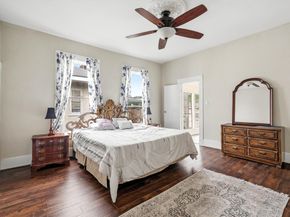 220 Marshall Street, Houston TX 77006