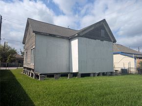 2022 Gano Street, Houston TX 77009