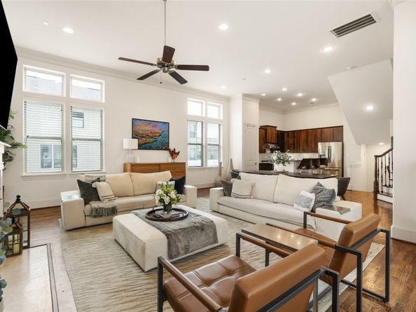 5229 Petty Street A, Houston TX 77007