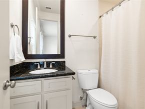 5229 Petty Street A, Houston TX 77007